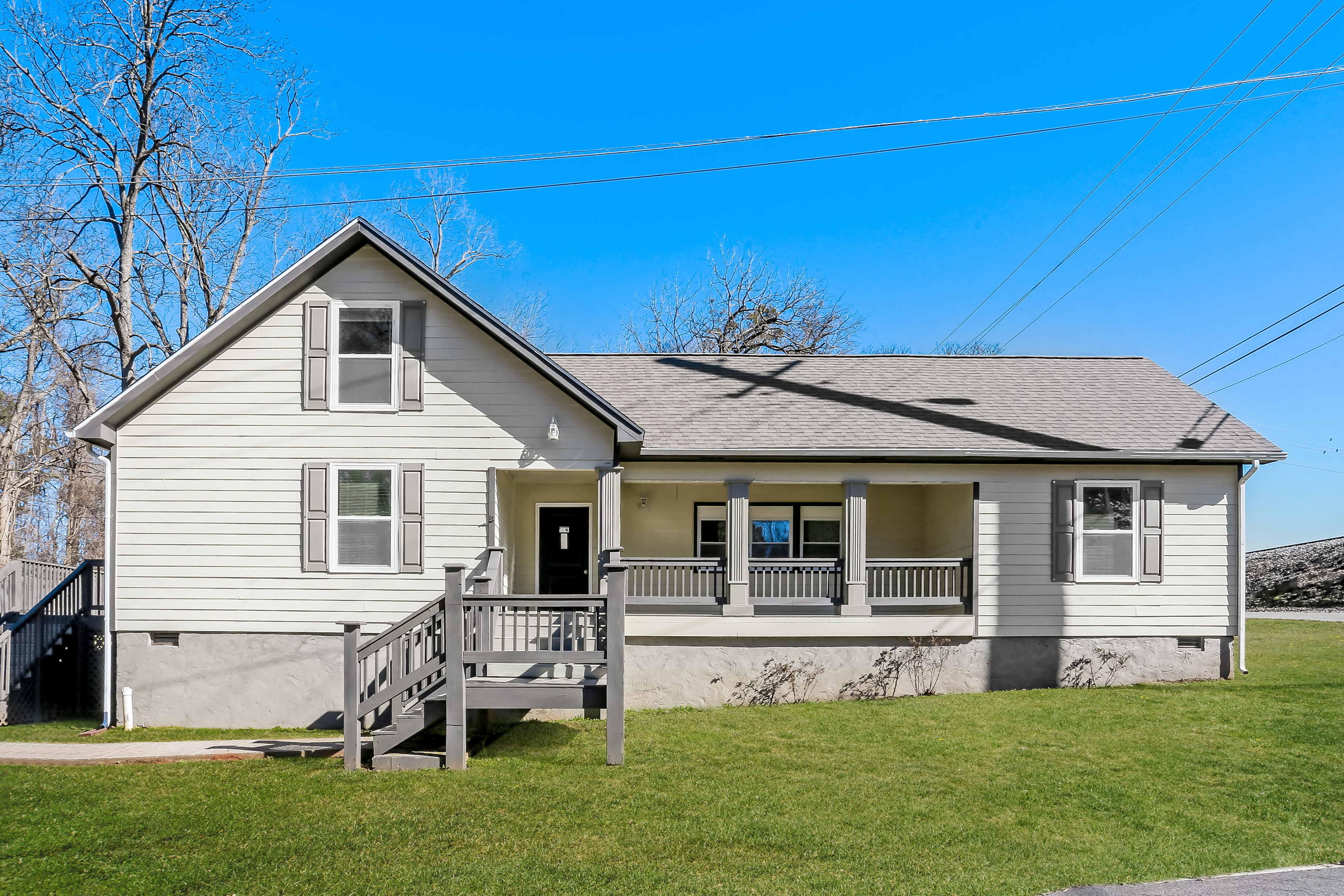 4450 MCLAIN CIR ACWORTH, GA 30101